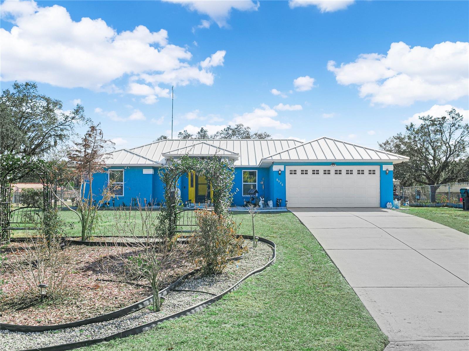 WALK IN WATER LAKE ESTATES PH 03 - Residential