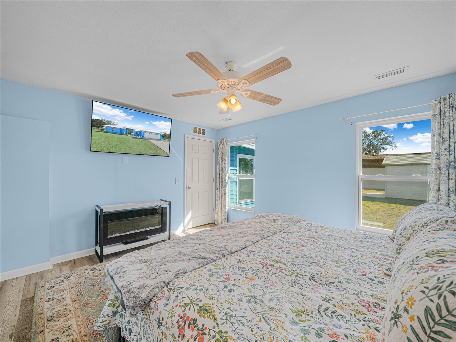 WALK IN WATER LAKE ESTATES PH 03 - Residential