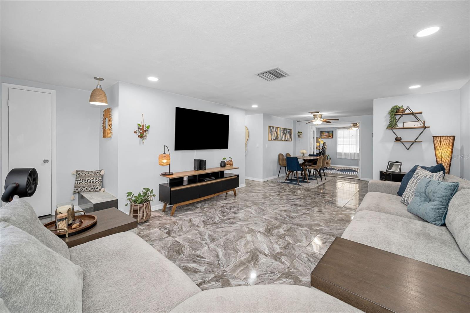 FOREST HILLS - Residential