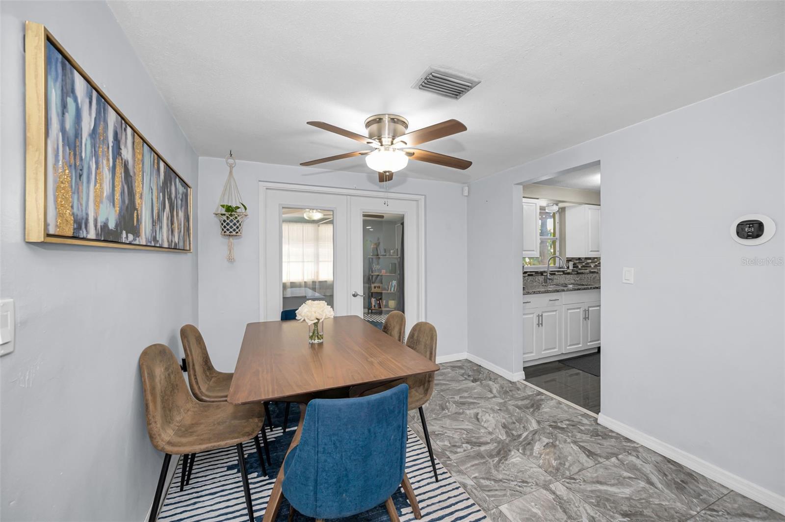 FOREST HILLS - Residential