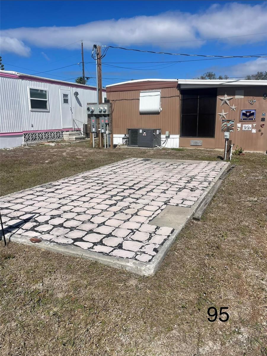 JET PARK MOBILE HOME PARK - Land