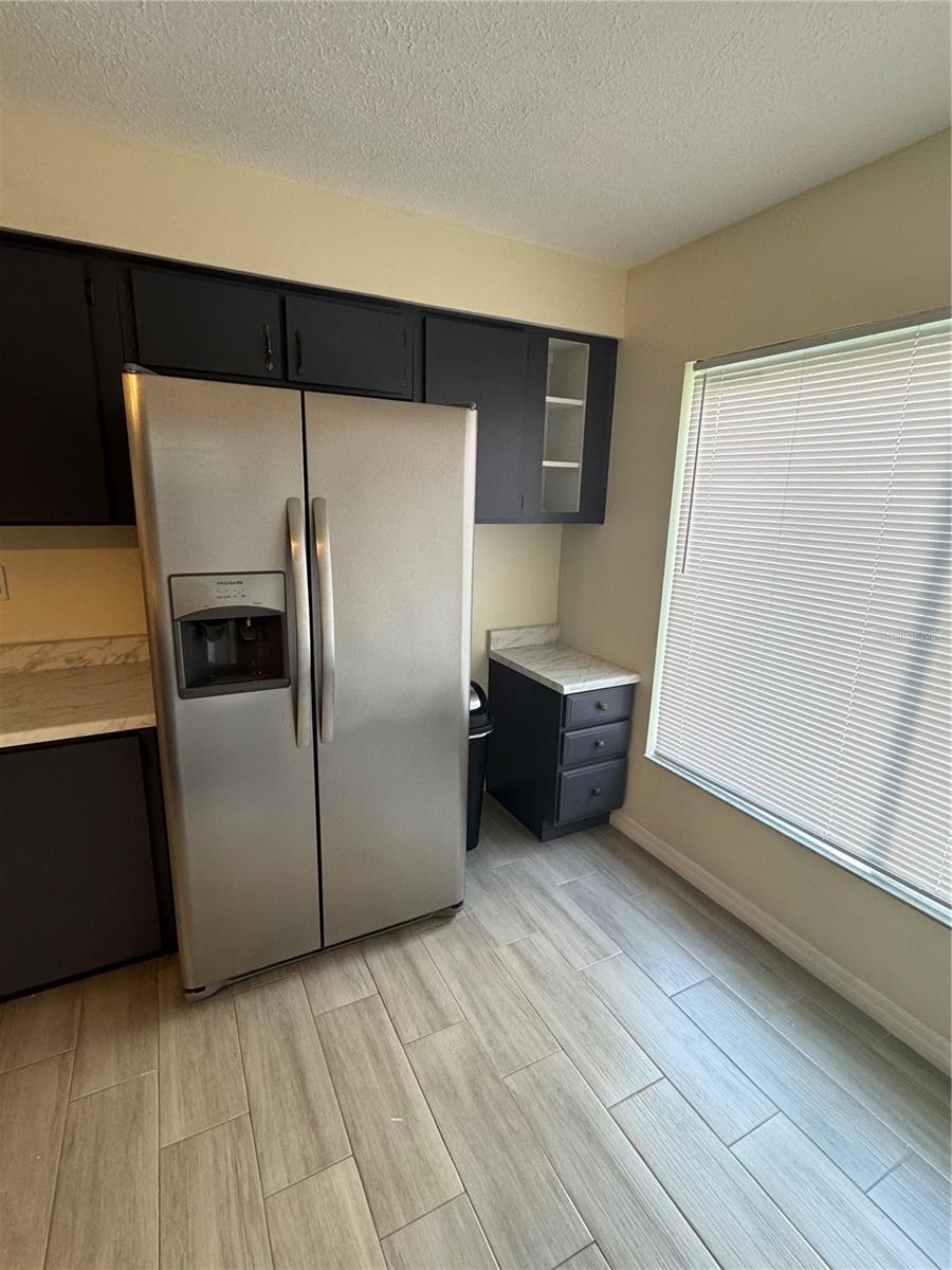 BRANDON-VALRICO HILLS ESTATES - Residential Lease