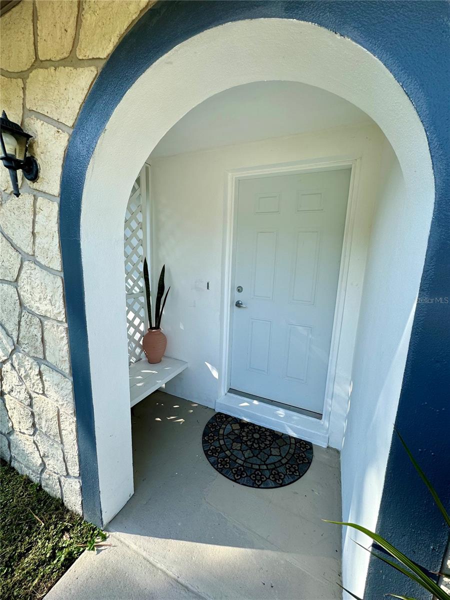 BRANDON-VALRICO HILLS ESTATES - Residential Lease