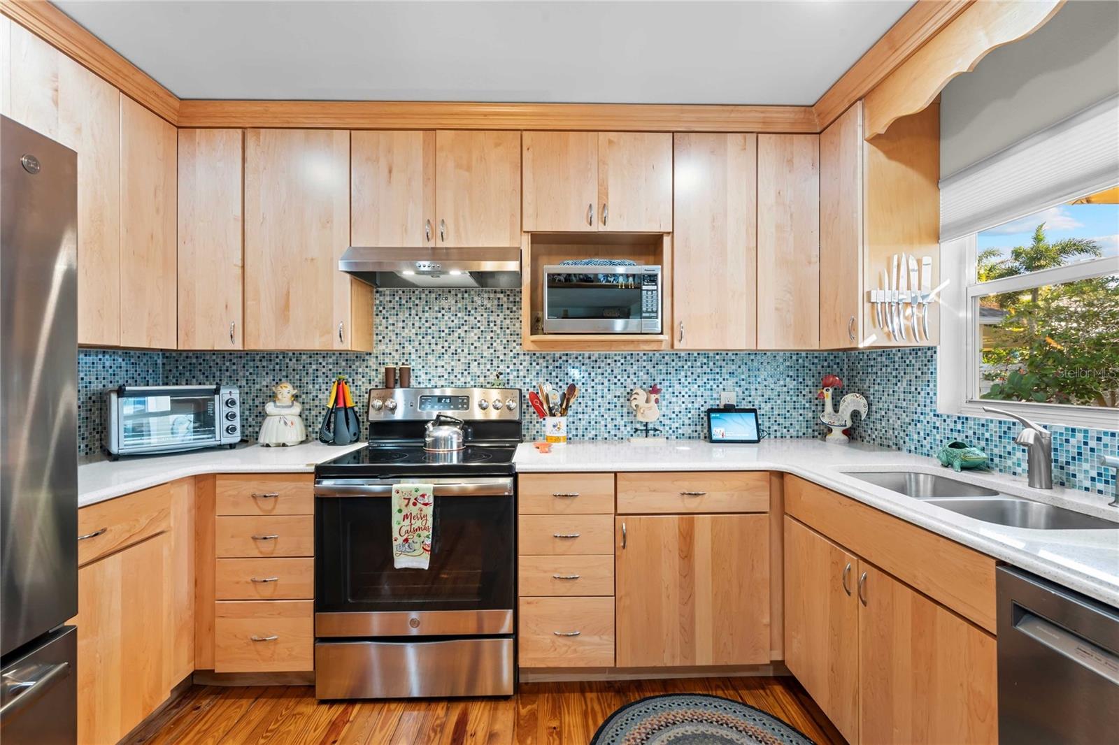 BAY TERRACE & BAY TERRACE ADD - Residential