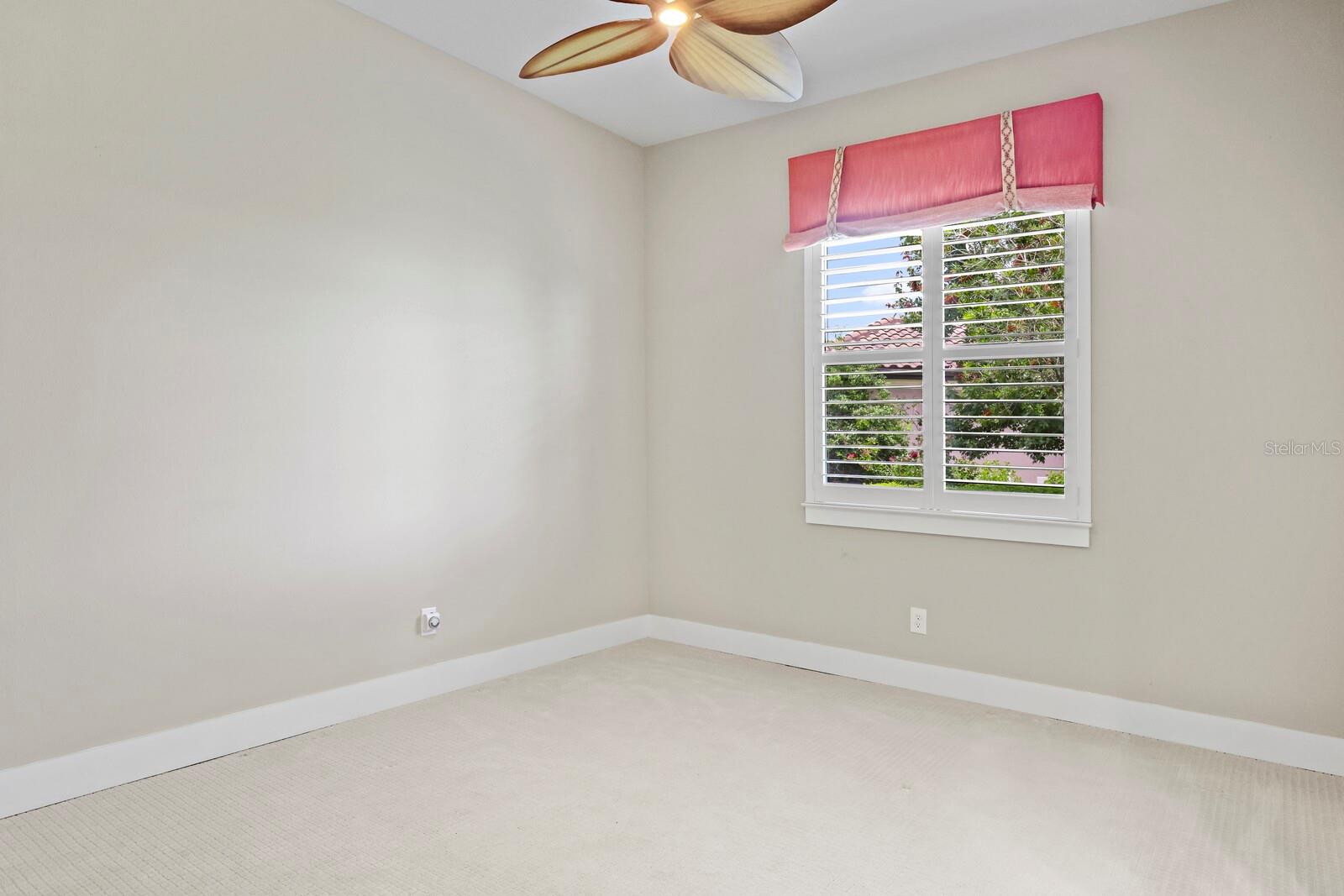 COUNTRY CLUB EAST AT LAKEWD RNCH UU2 - Residential