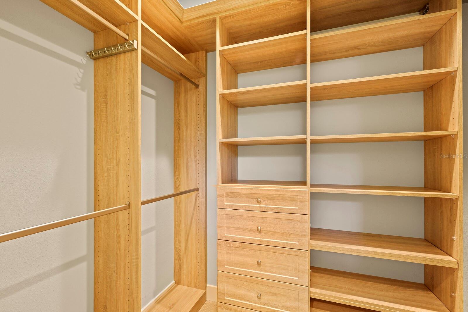 COUNTRY CLUB EAST AT LAKEWD RNCH UU2 - Residential