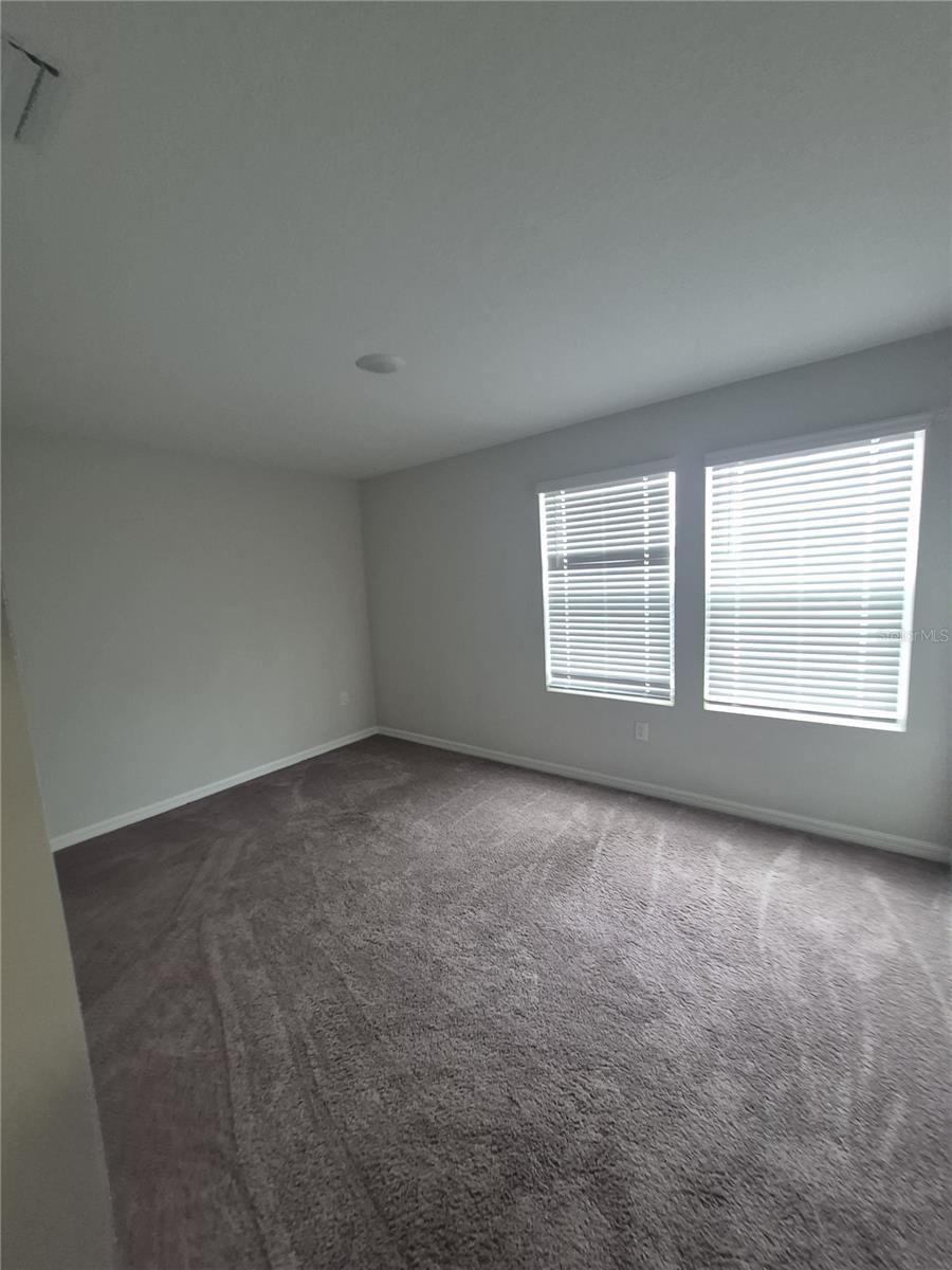 3867 KING HILL DRIVE