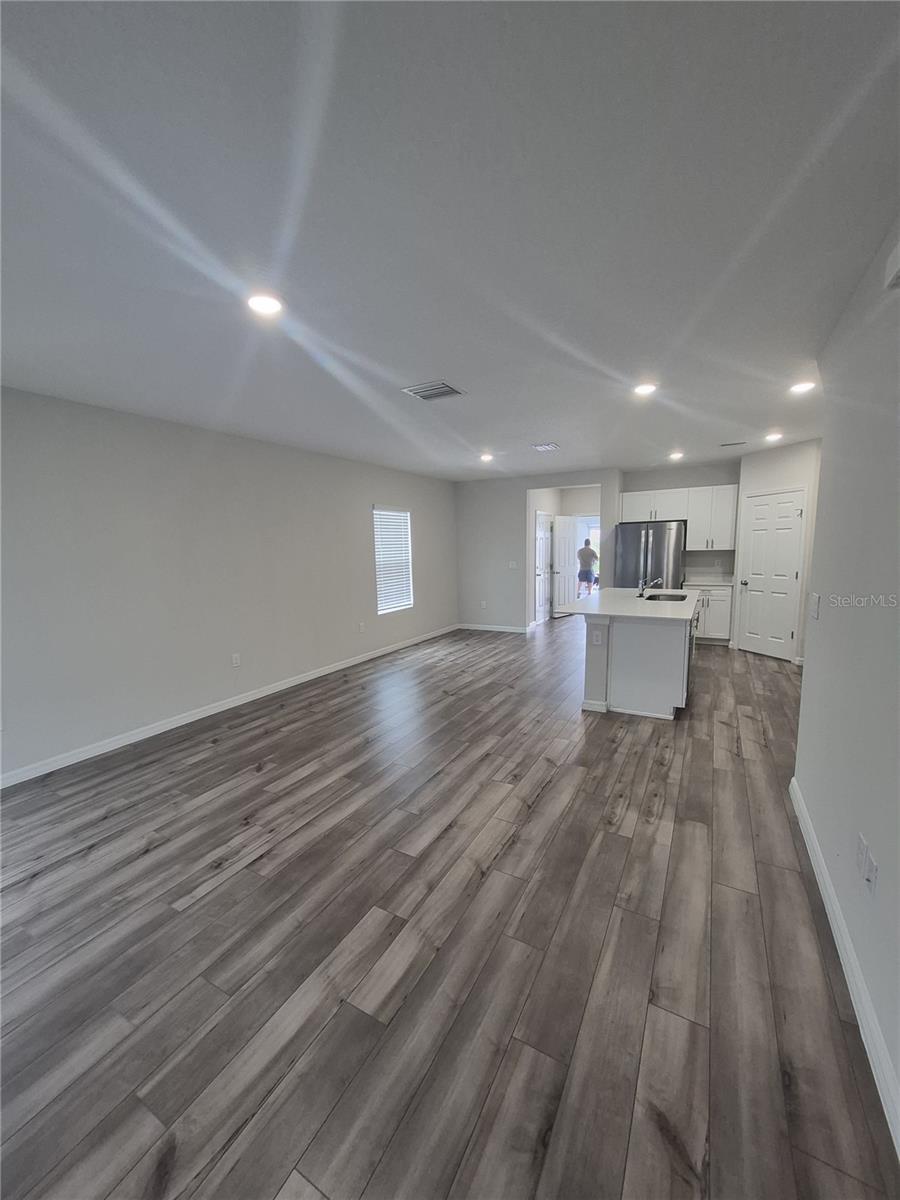 3867 KING HILL DRIVE