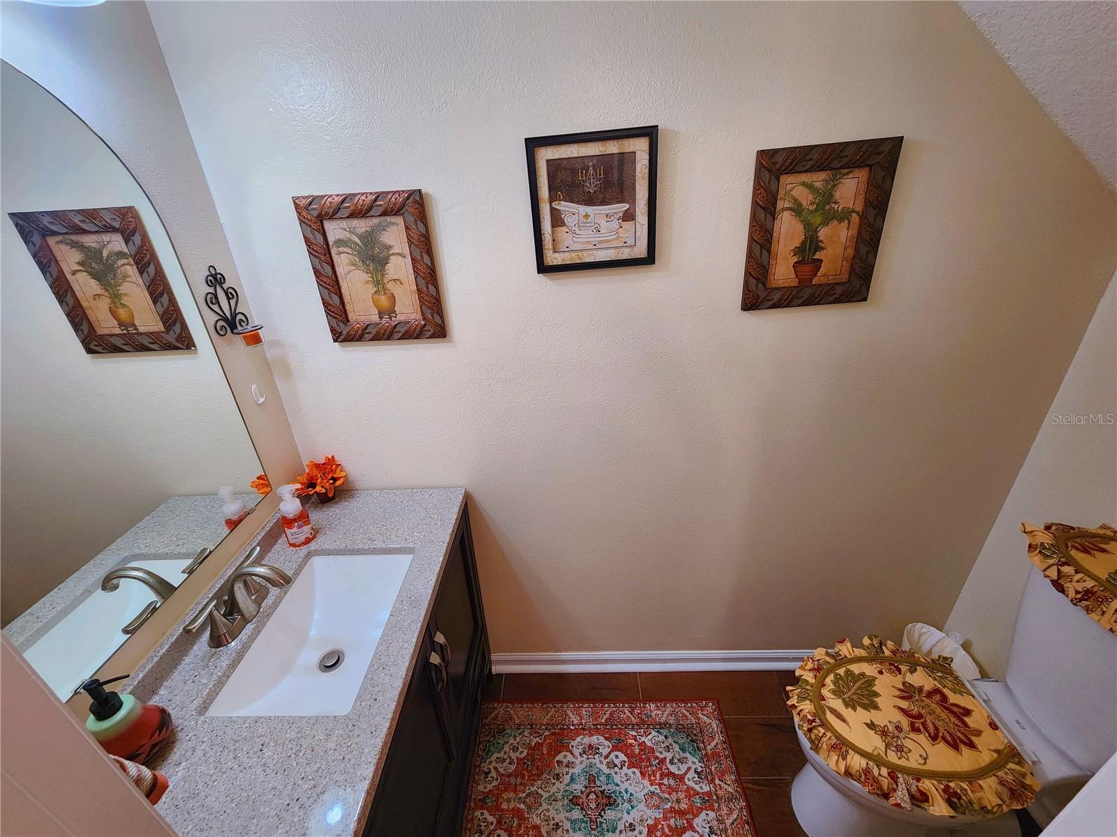 Photo 19 of 31 of 922 VINELAND PL townhome