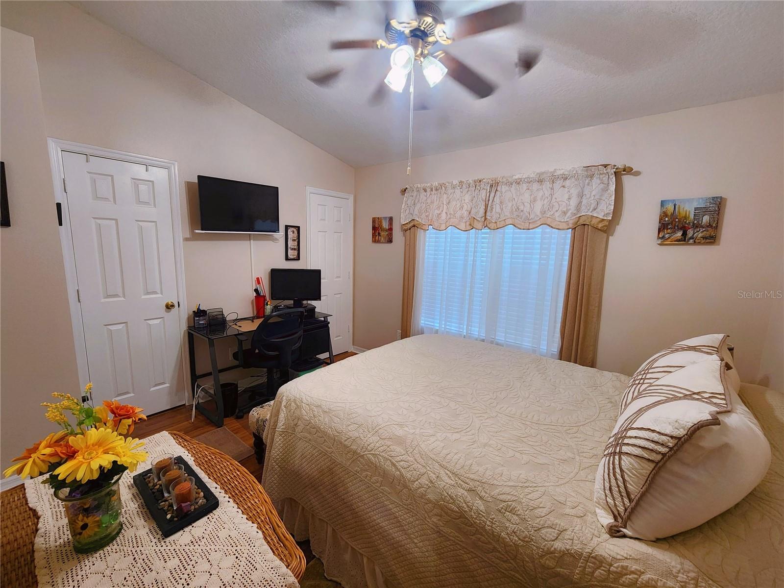 Photo 11 of 31 of 922 VINELAND PL townhome