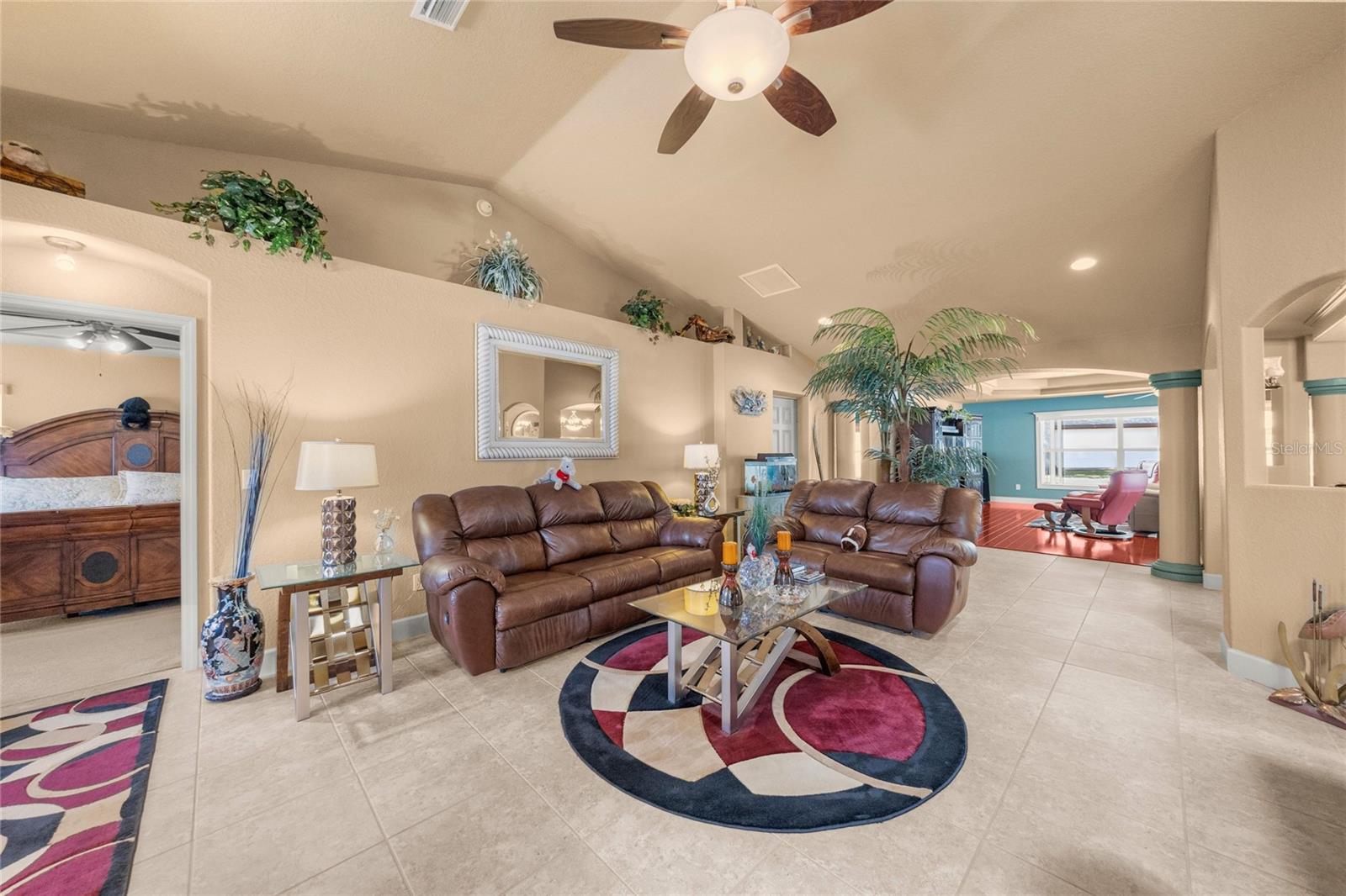 EMERALD POINT - Residential