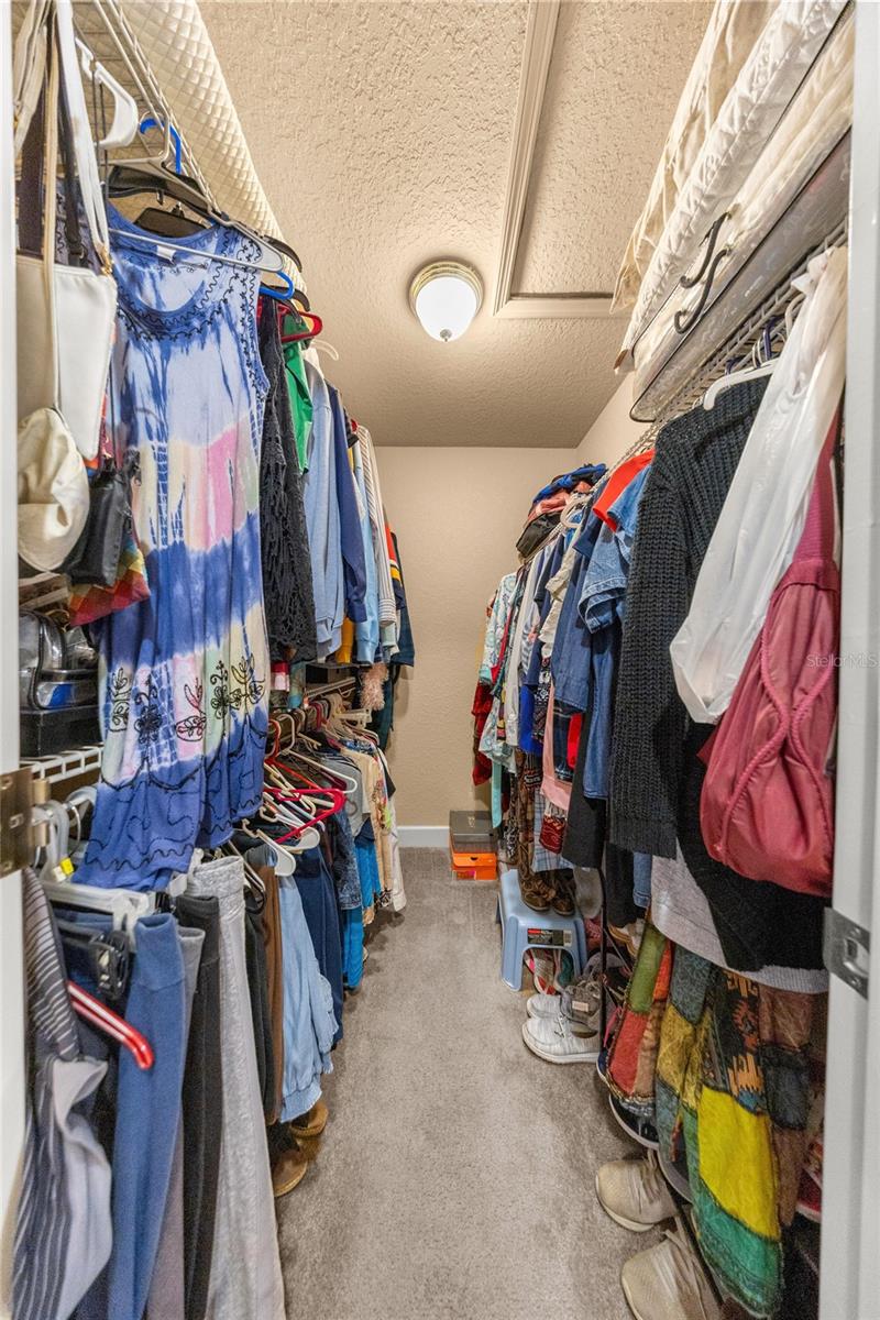 EMERALD POINT - Residential