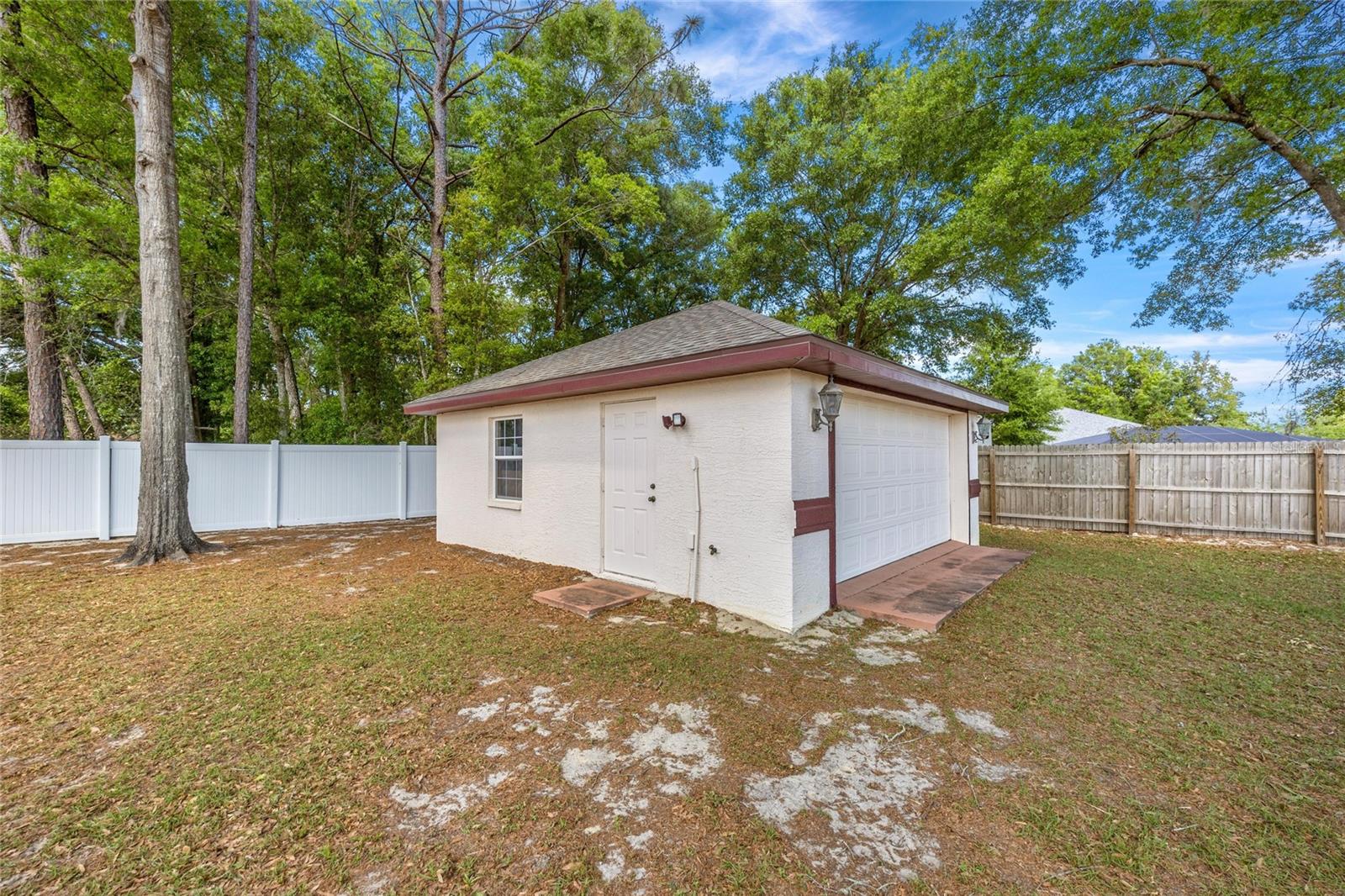 EMERALD POINT - Residential