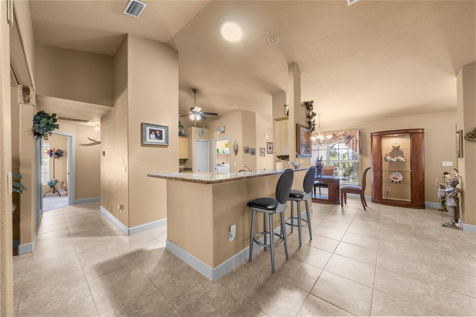 EMERALD POINT - Residential