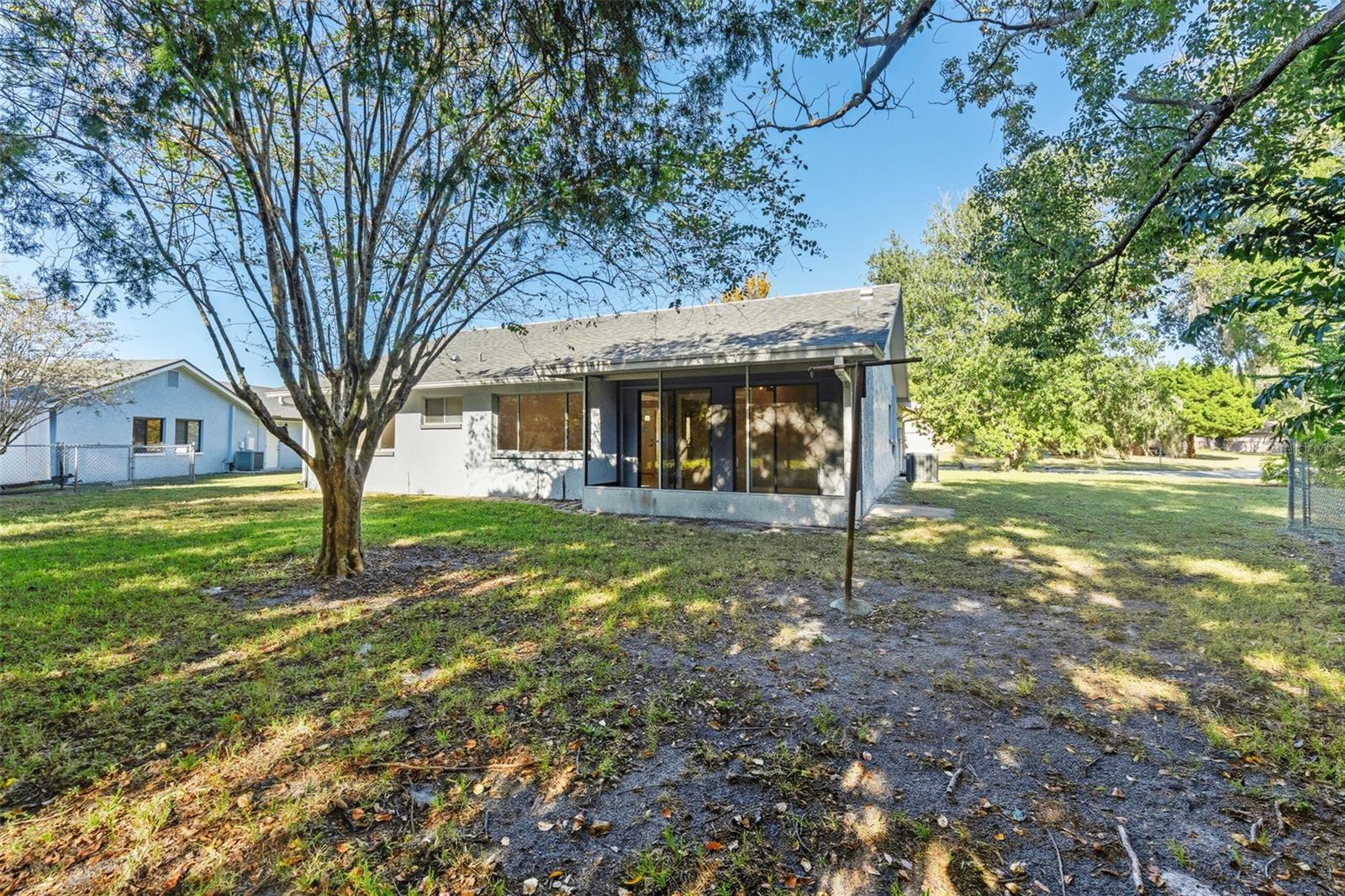 WINDSOR MILL - Residential