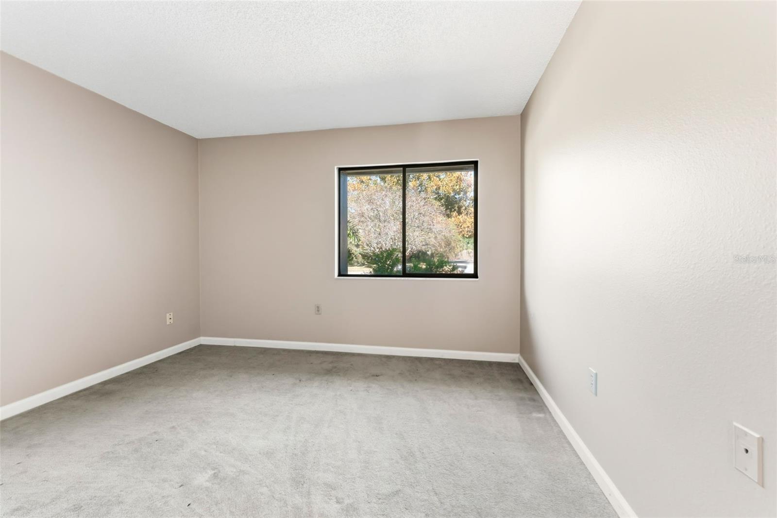 WINDSOR MILL - Residential