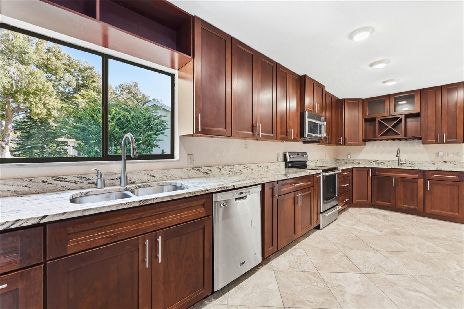 WINDSOR MILL - Residential