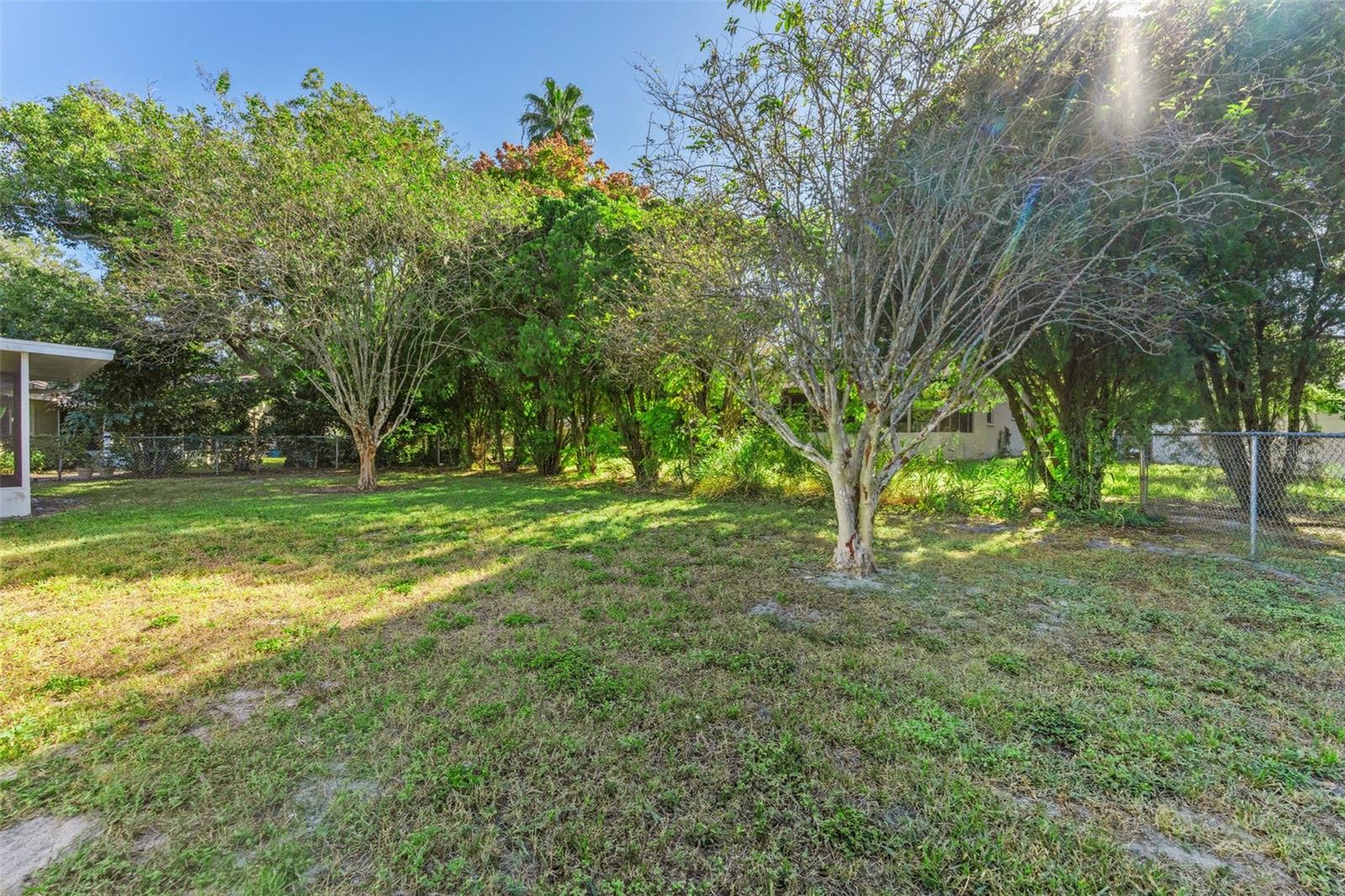 WINDSOR MILL - Residential