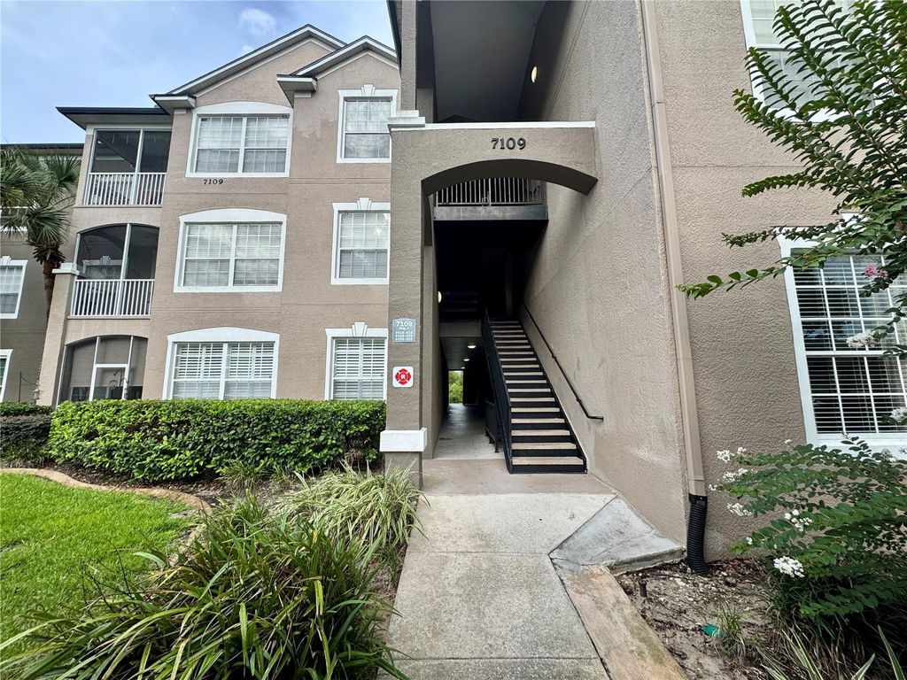 Photo of 7109 Yacht Basin Avenue #418, Orlando, FL 32835 (MLS # S5152302)