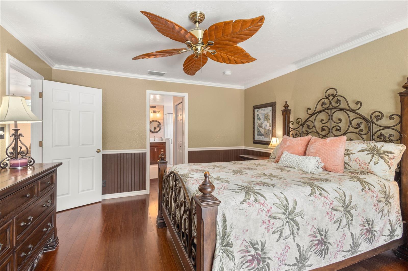 LAKE SARASOTA - Residential