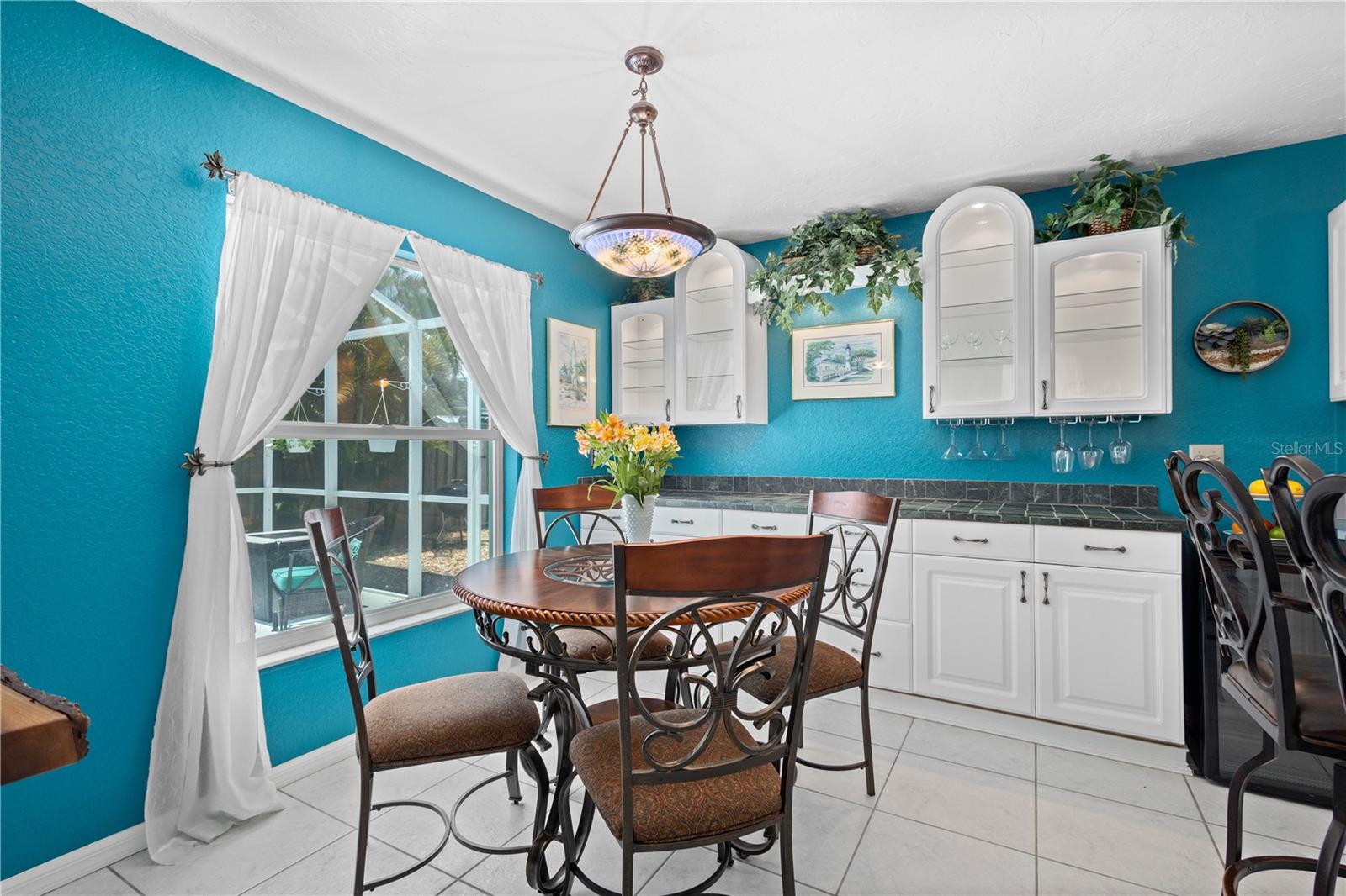 LAKE SARASOTA - Residential