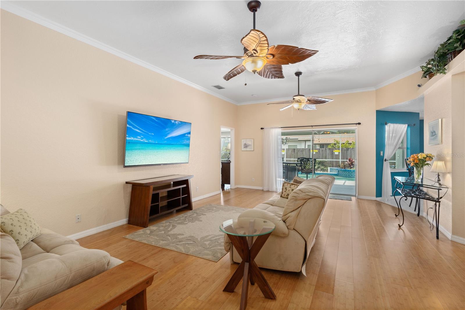 LAKE SARASOTA - Residential