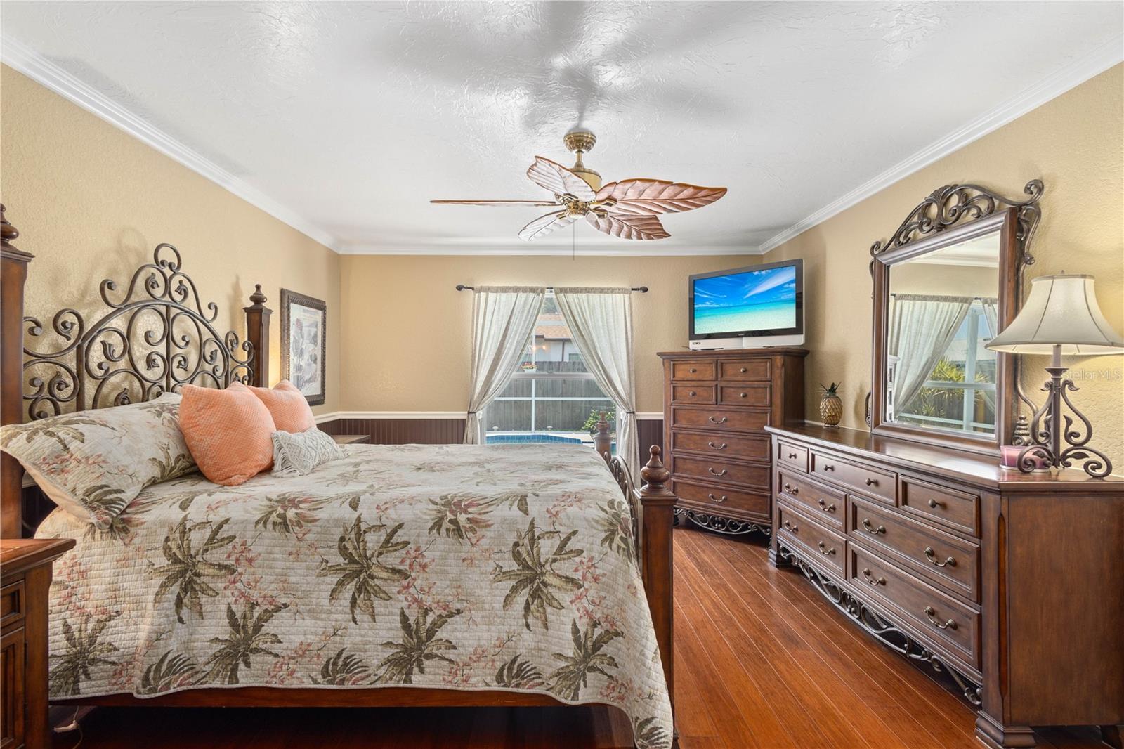 LAKE SARASOTA - Residential