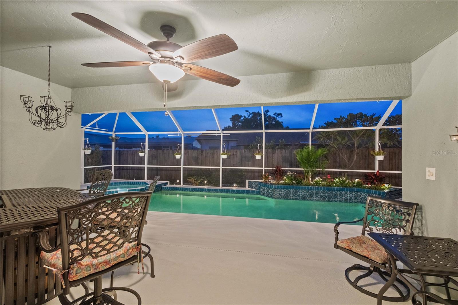 LAKE SARASOTA - Residential