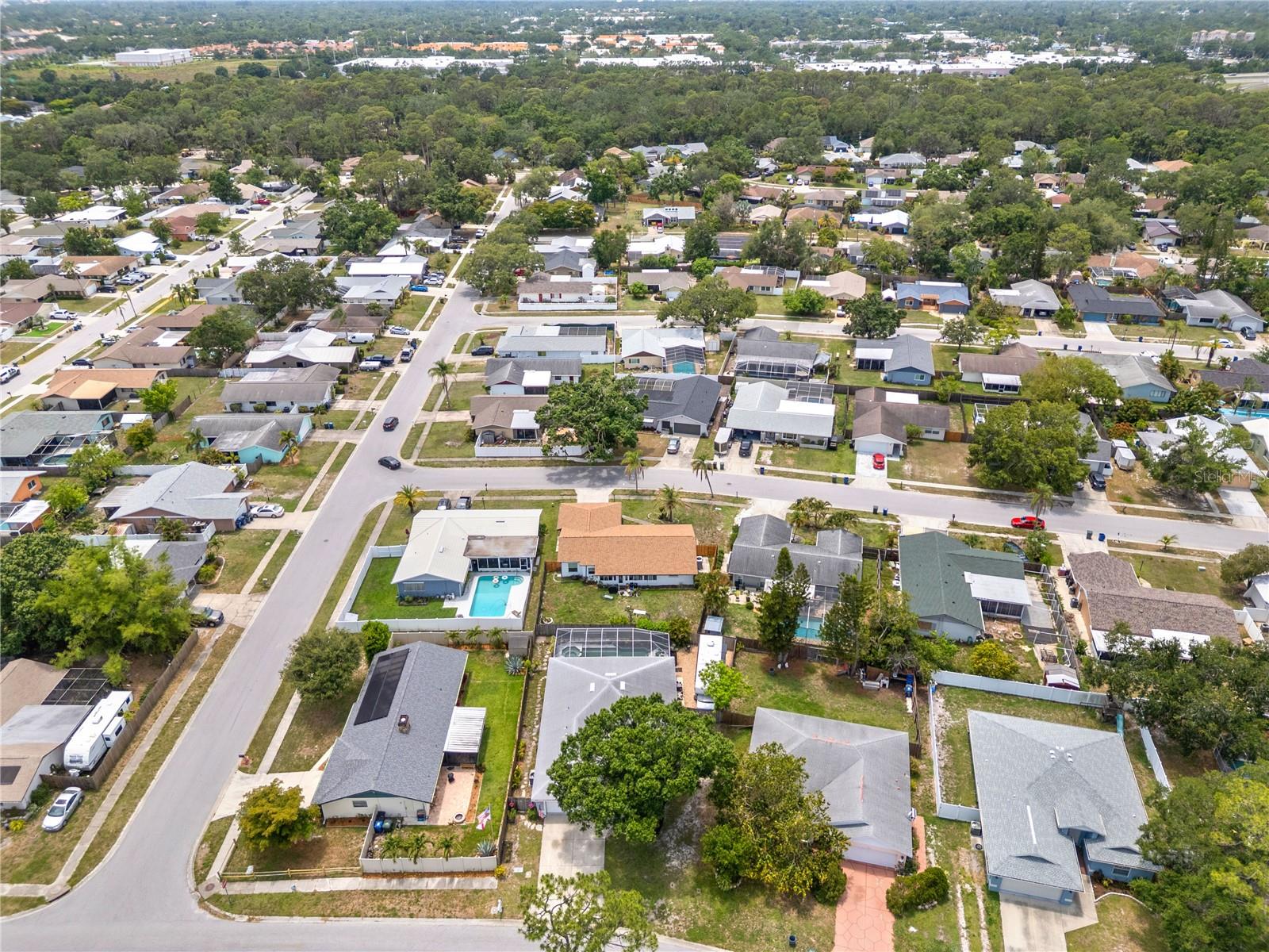 LAKE SARASOTA - Residential