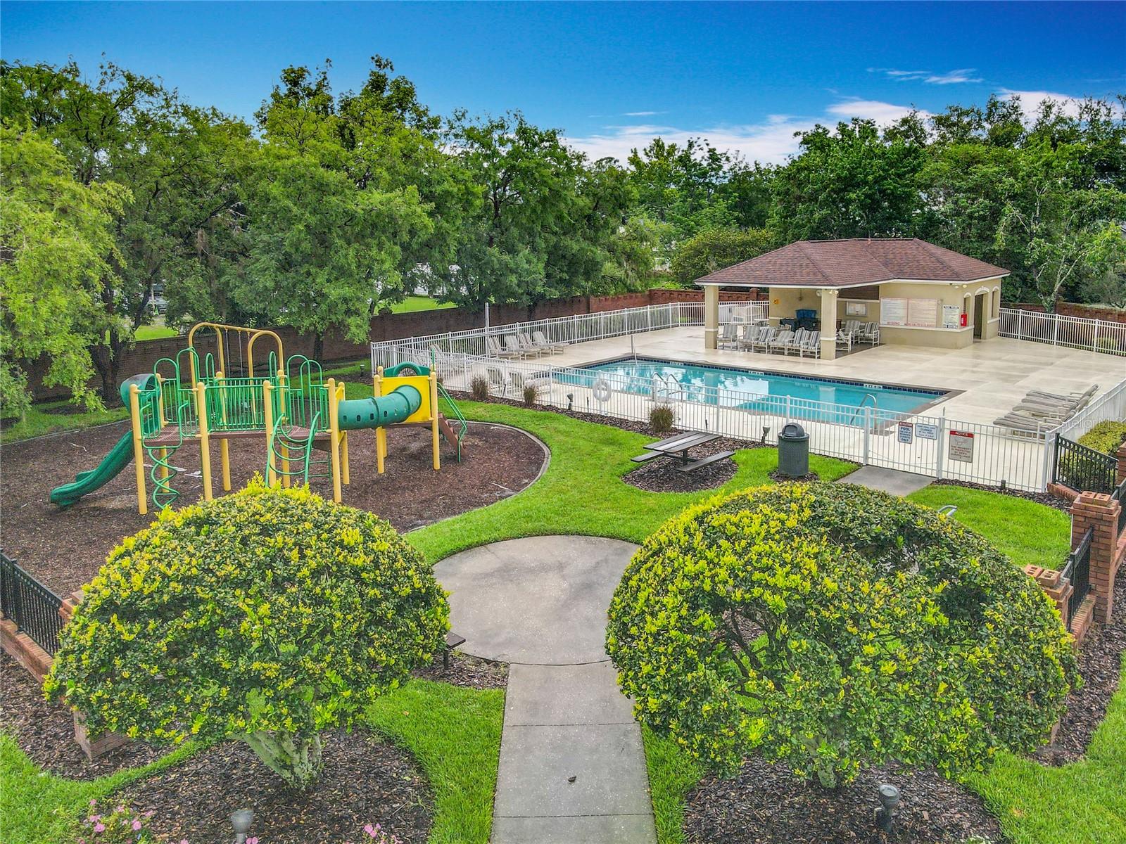 CAMDEN CLUB - Residential