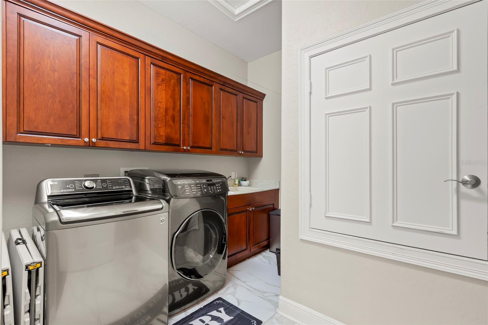 SAXONY PLACE AT CARILLON - Residential