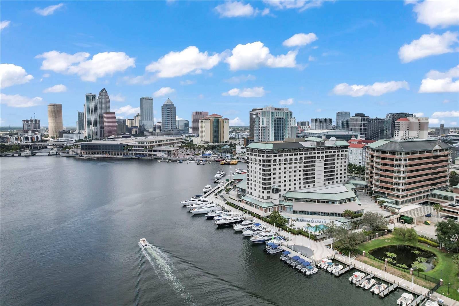 HARBOUR PLACE CITY HOMES A CON - Residential