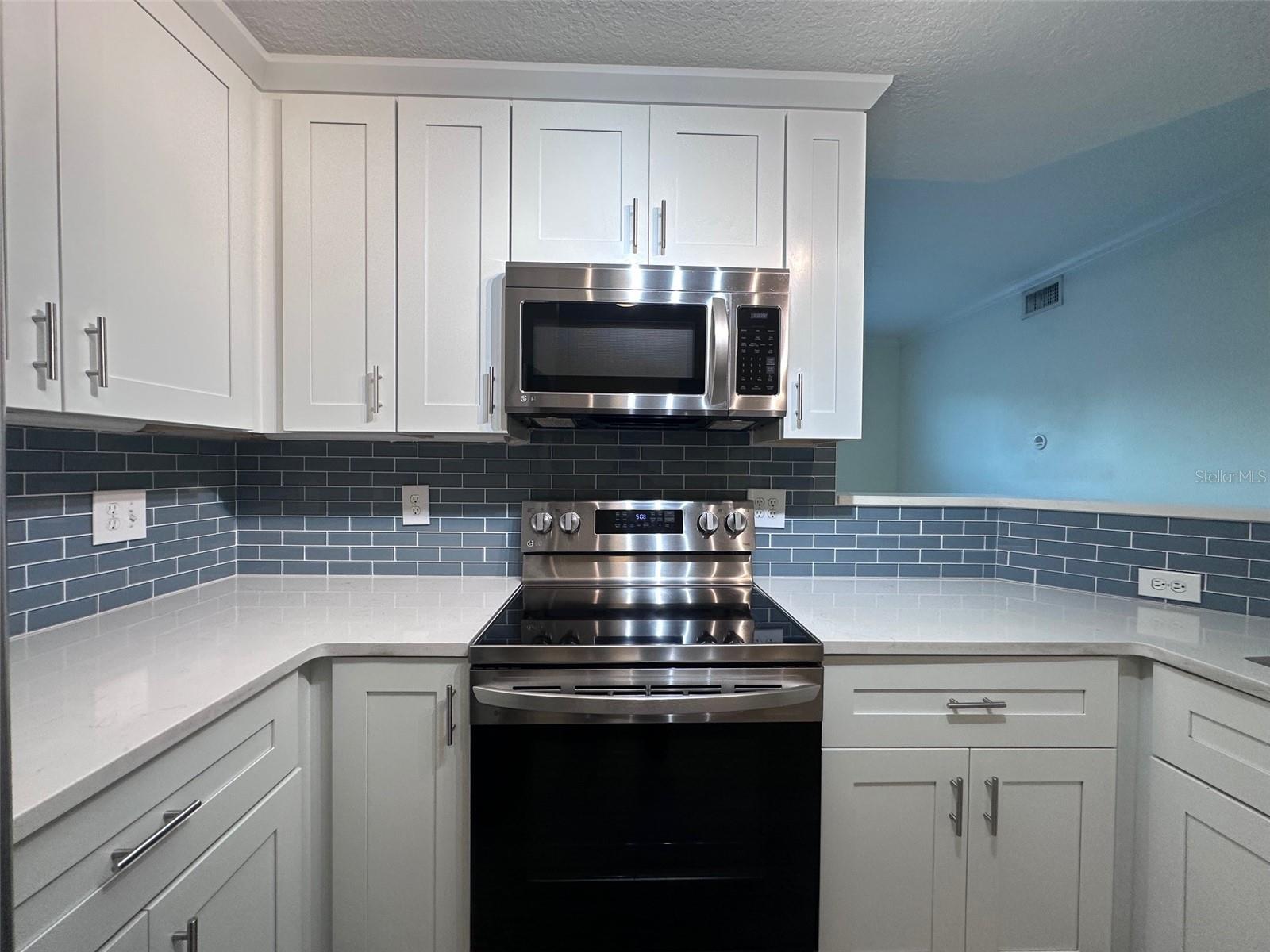 HARBOUR PLACE CITY HOMES A CON - Residential