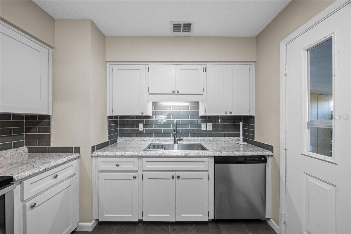 9070 SW 104TH PLACE