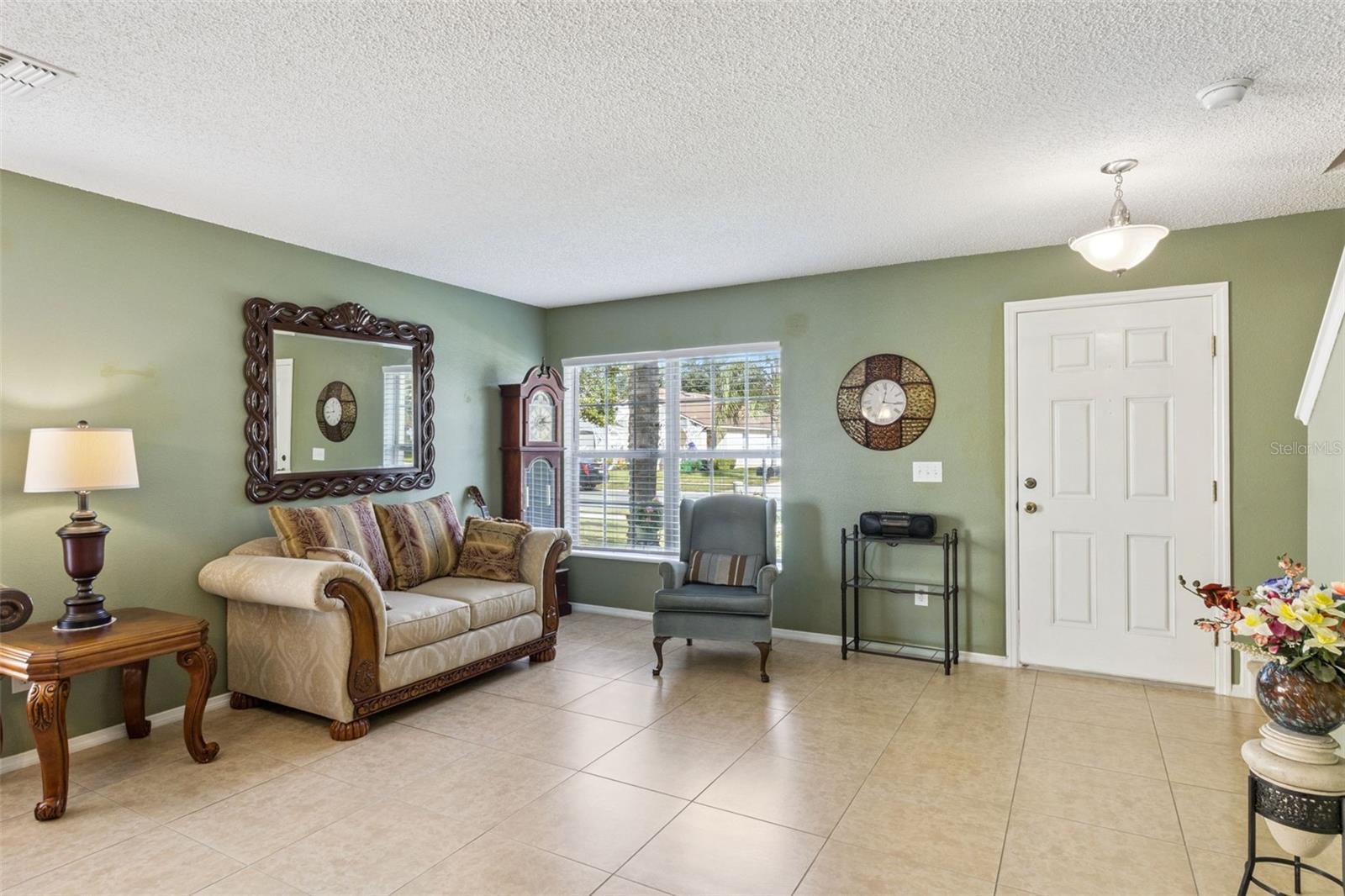 1805 STRATHMORE CIRCLE