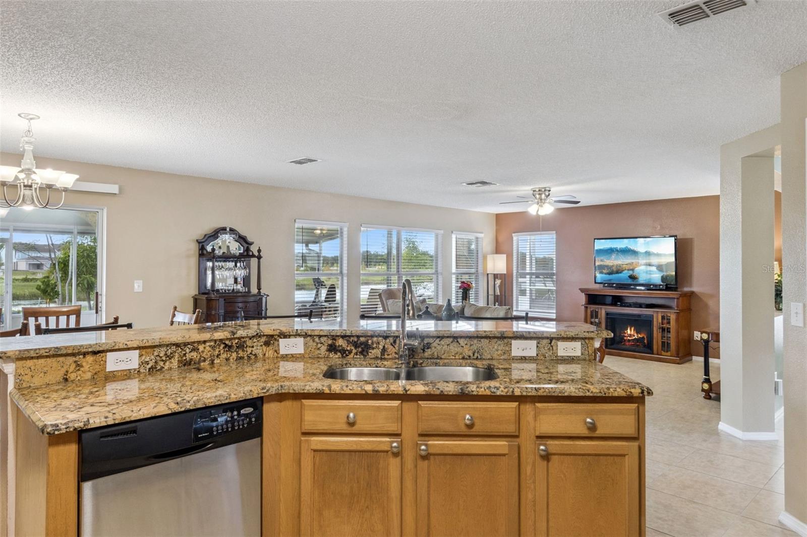 MOUNT DORA LANCASTER AT LOCH LEVEN PH 01 - Residential