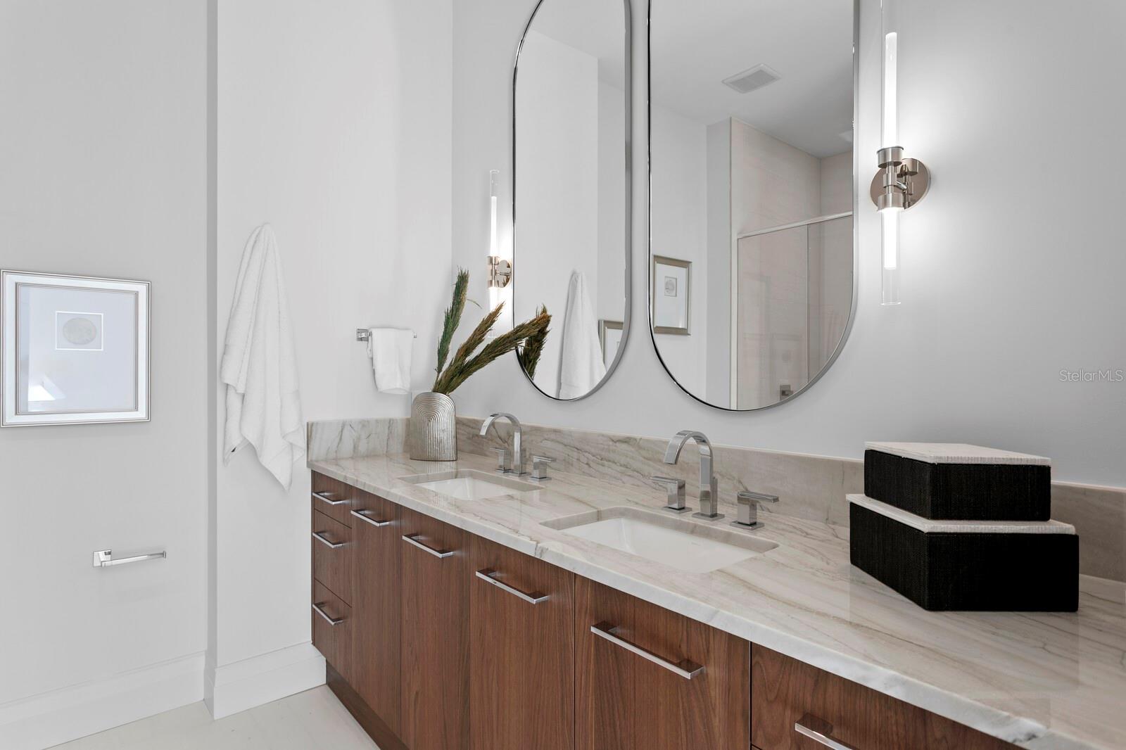 VINOY PLACE CONDO - Residential