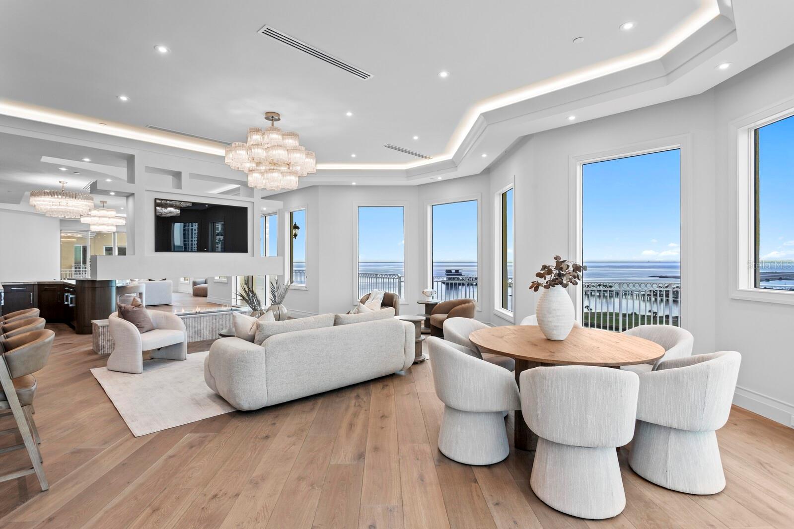 VINOY PLACE CONDO - Residential