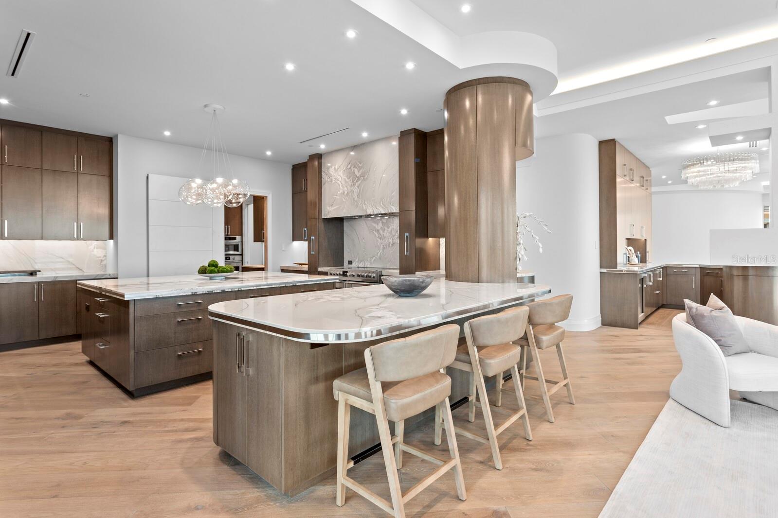 VINOY PLACE CONDO - Residential