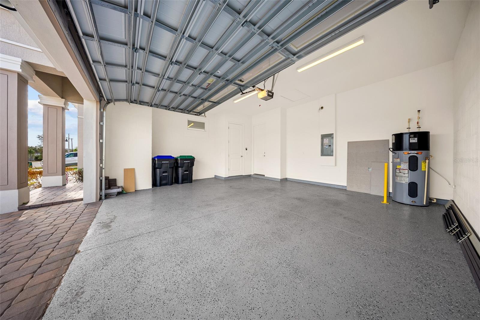 EAGLE CREEK - Residential