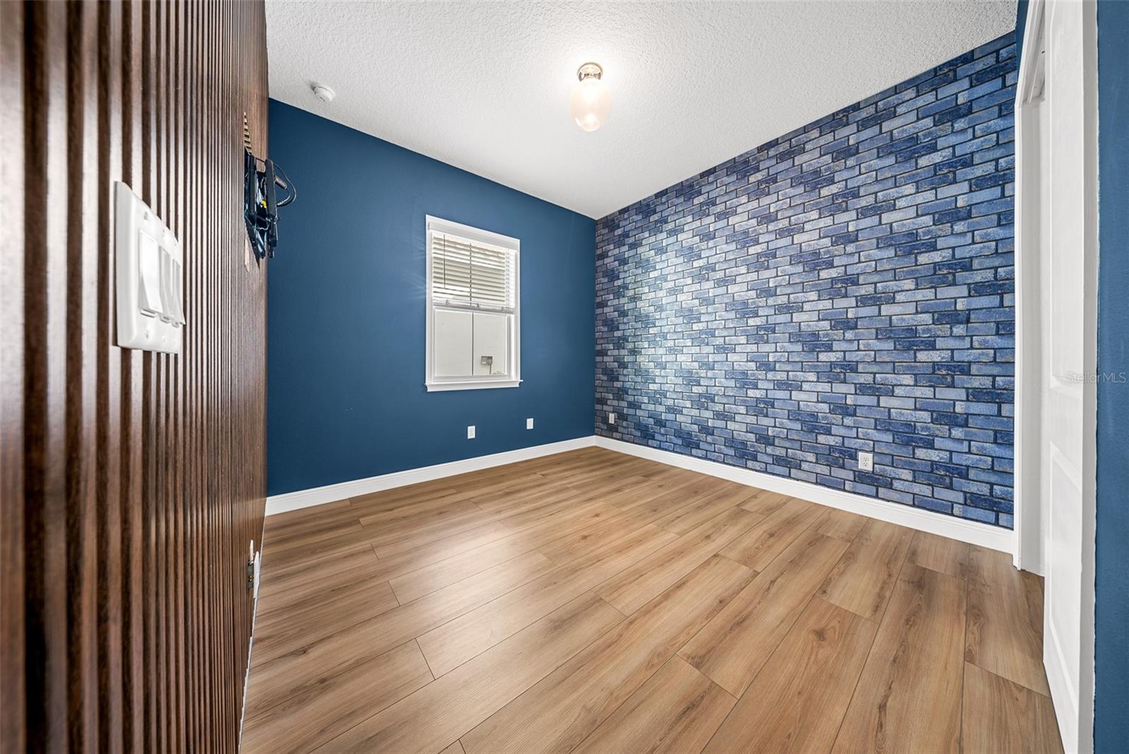 EAGLE CREEK - Residential