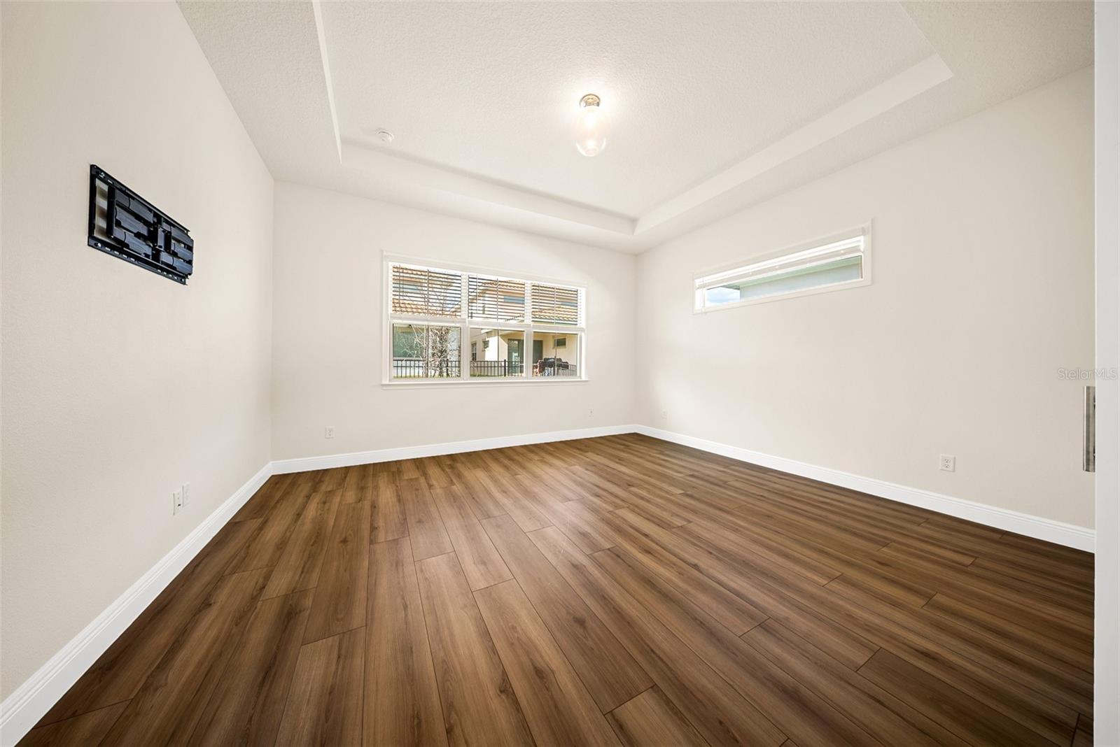 EAGLE CREEK - Residential