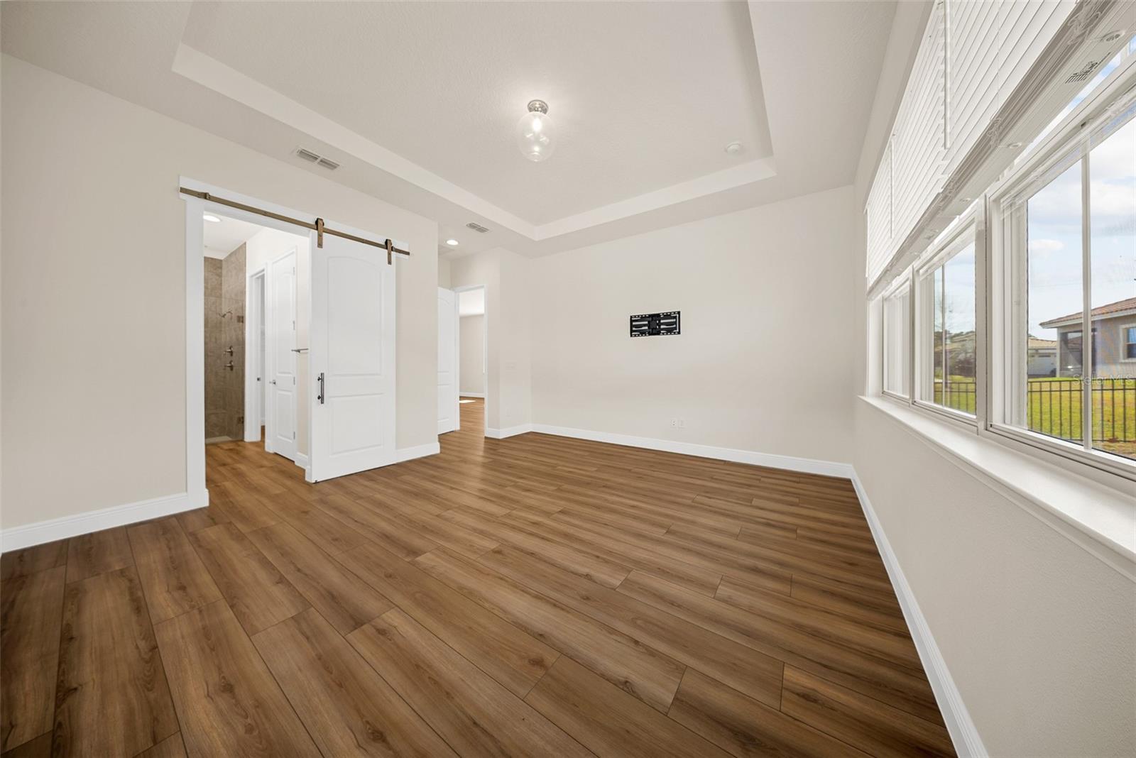 EAGLE CREEK - Residential