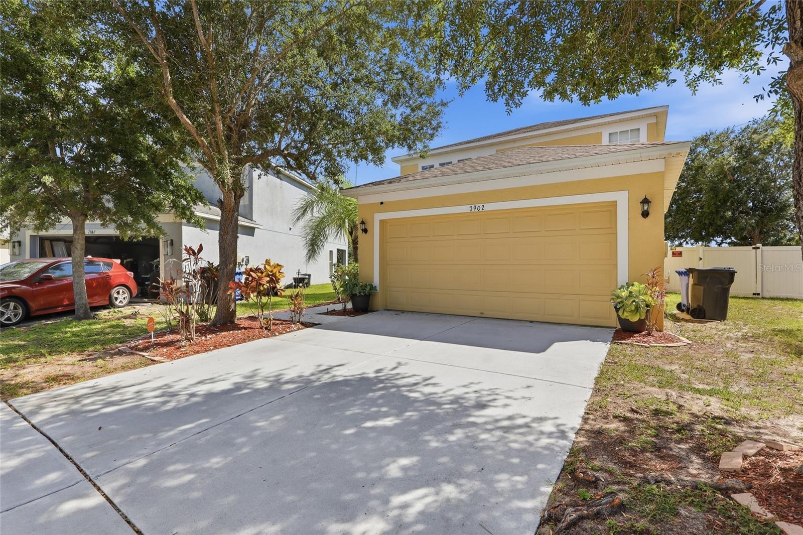7902 CARRIAGE POINTE DR