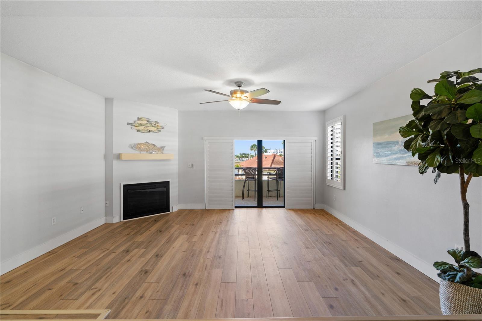 VILLAGE AT TIERRA VERDE CONDO - Residential