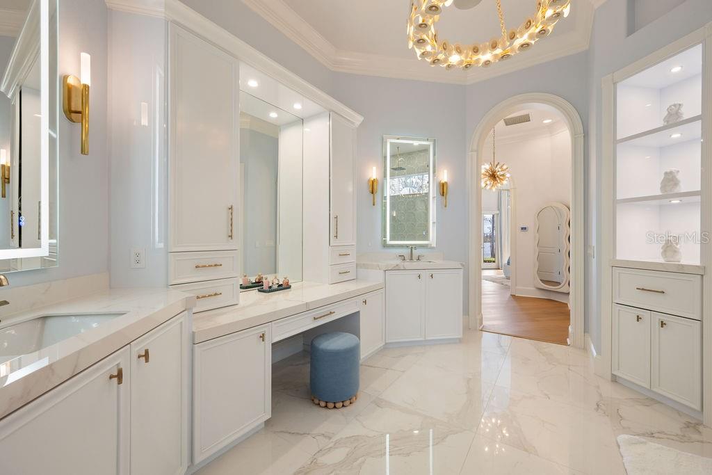 KEENES POINTE - Residential