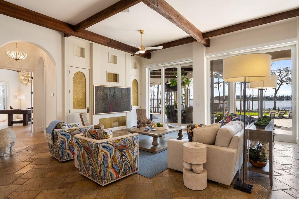 KEENES POINTE - Residential