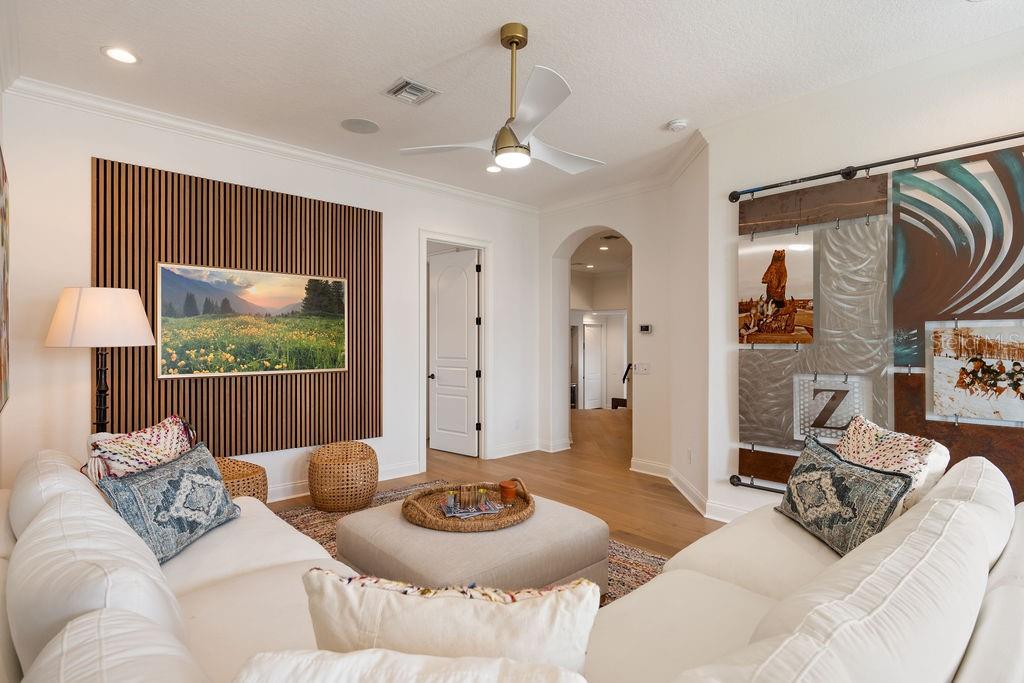 KEENES POINTE - Residential