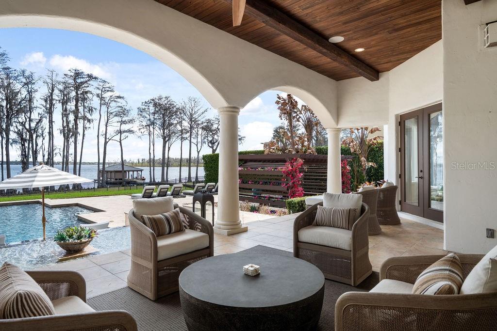 KEENES POINTE - Residential