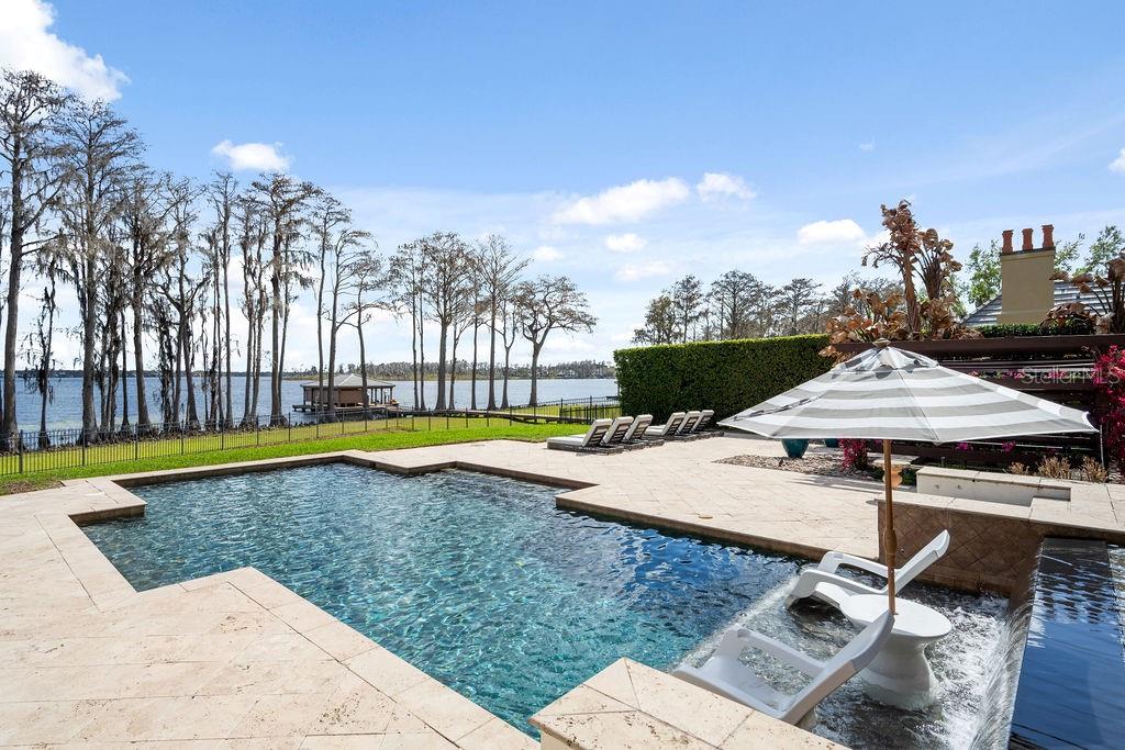 KEENES POINTE - Residential